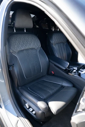 BMW 540 i xDrive Individual , снимка 12