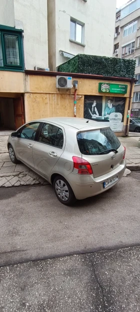 Toyota Yaris 1.3 vvti, снимка 3