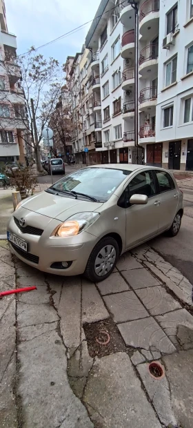 Toyota Yaris 1.3 vvti, снимка 1