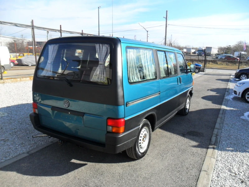 VW Multivan 2.5i, снимка 6 - Автомобили и джипове - 39525871