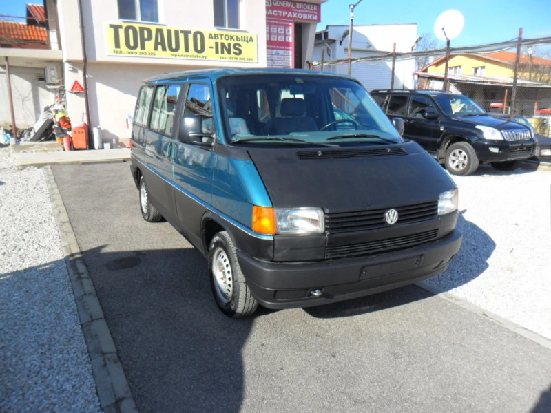 VW Multivan 2.5i, снимка 2 - Автомобили и джипове - 39525871