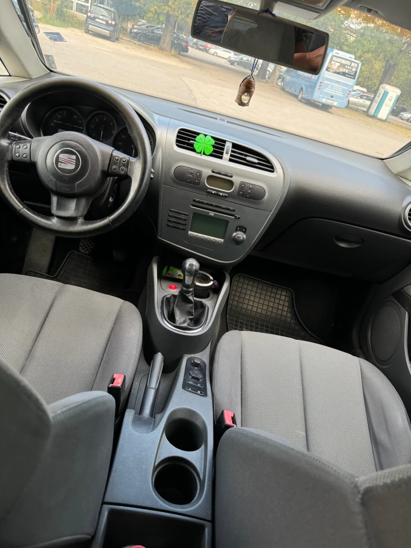 Seat Leon, снимка 4 - Автомобили и джипове - 47286070