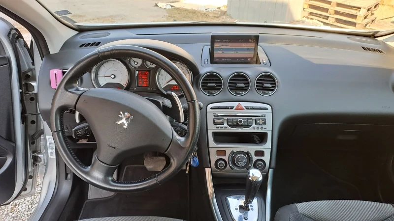 Peugeot 308 1.6 hdi, снимка 7 - Автомобили и джипове - 47396132