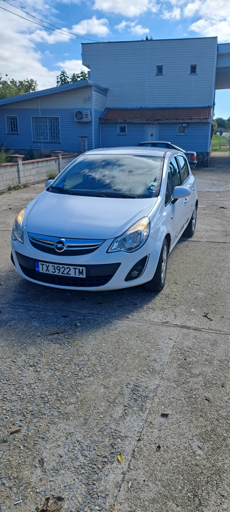 Opel Corsa, снимка 10 - Автомобили и джипове - 47504738