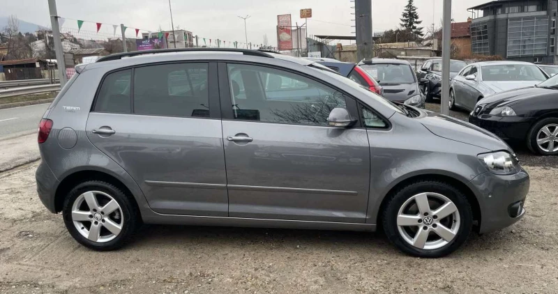 VW Golf Plus 1.6ТDI Facelift, снимка 6 - Автомобили и джипове - 48227475