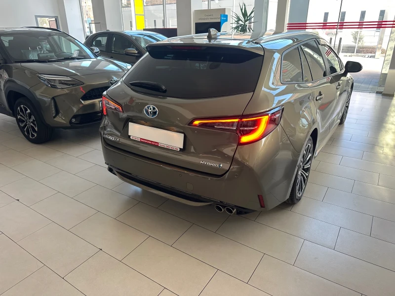 Toyota Corolla 2.0 Hybrid, снимка 6 - Автомобили и джипове - 49189568