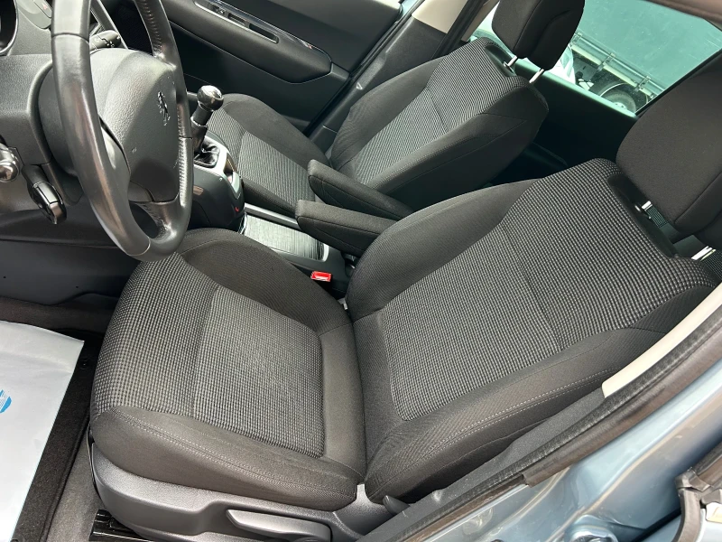 Peugeot 5008 1.6i НАВИ ТОП, снимка 14 - Автомобили и джипове - 52712028