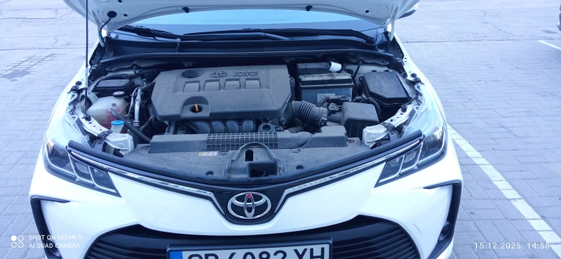 Toyota Corolla седан, снимка 13 - Автомобили и джипове - 52804649