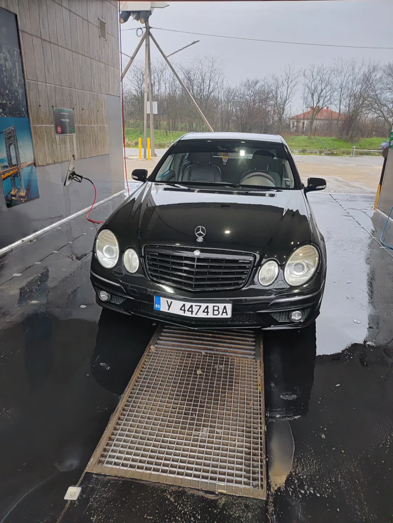 Mercedes-Benz E 320
