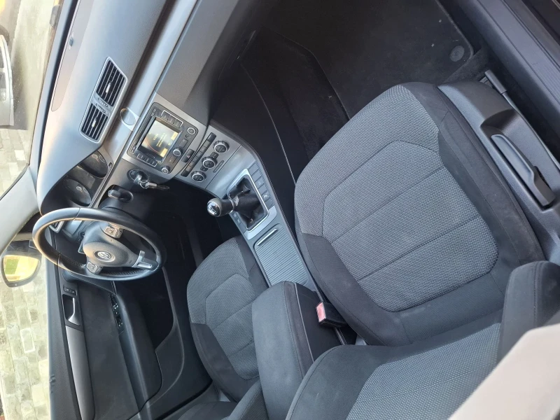 VW Passat 2.0 TDI, снимка 5 - Автомобили и джипове - 53114002