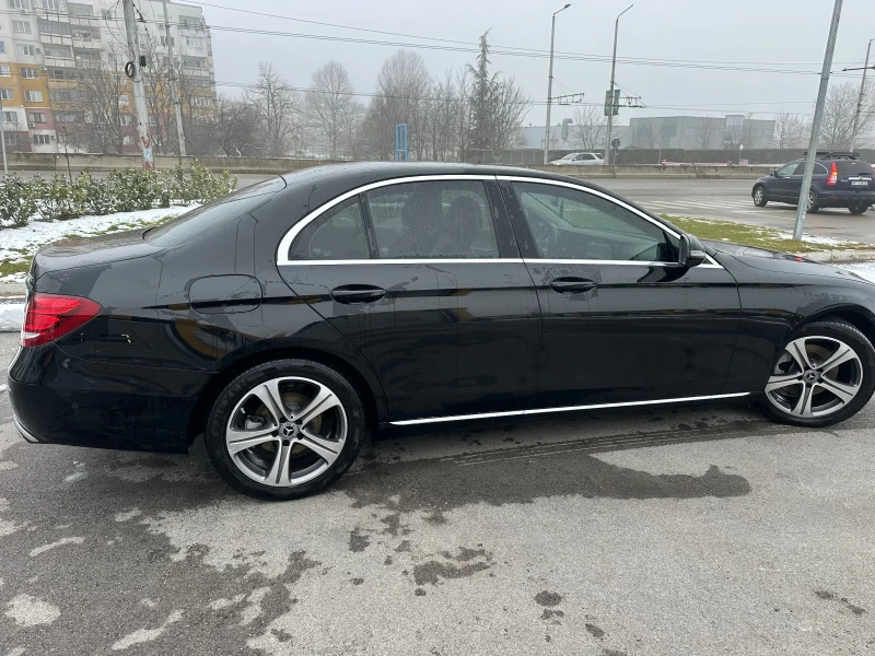 Mercedes-Benz E 220 4 matic, снимка 3 - Автомобили и джипове - 53212013