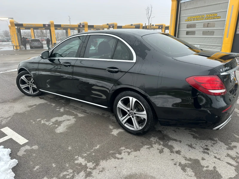 Mercedes-Benz E 220 4 matic, снимка 4 - Автомобили и джипове - 53212013