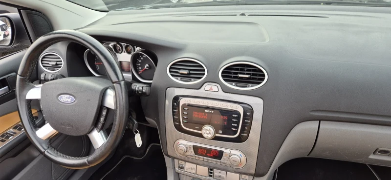 Ford Focus 2.0-145кс.автомат., снимка 11 - Автомобили и джипове - 53597491
