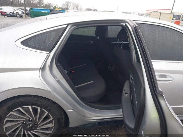 Hyundai Sonata HYBRID SEL, снимка 12 - Автомобили и джипове - 53600404