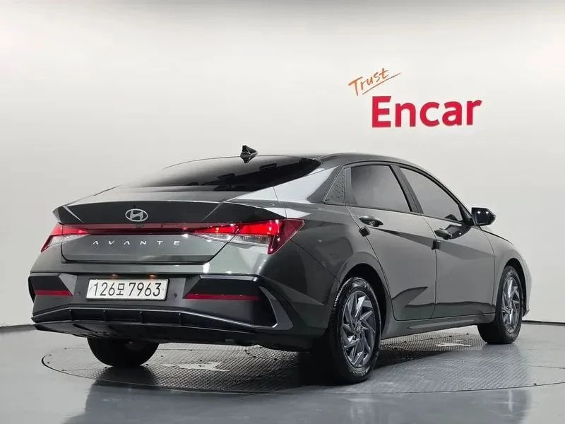 Hyundai Elantra, снимка 2 - Автомобили и джипове - 56724950