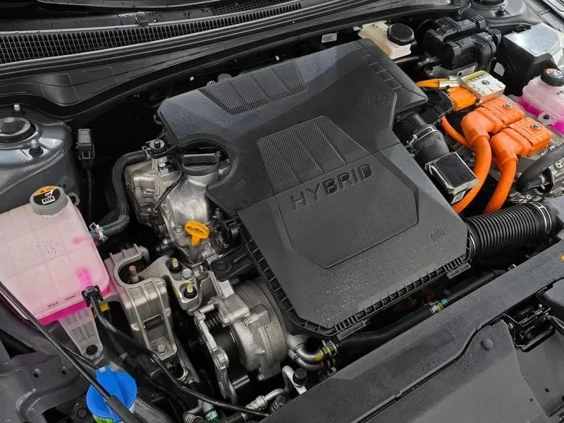 Hyundai Elantra, снимка 6 - Автомобили и джипове - 56724950
