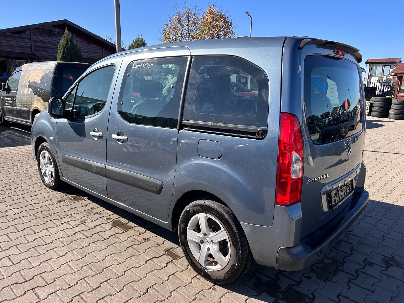 Peugeot Partner 1.6HDI 4+ 1 EURO 5 - изображение 8