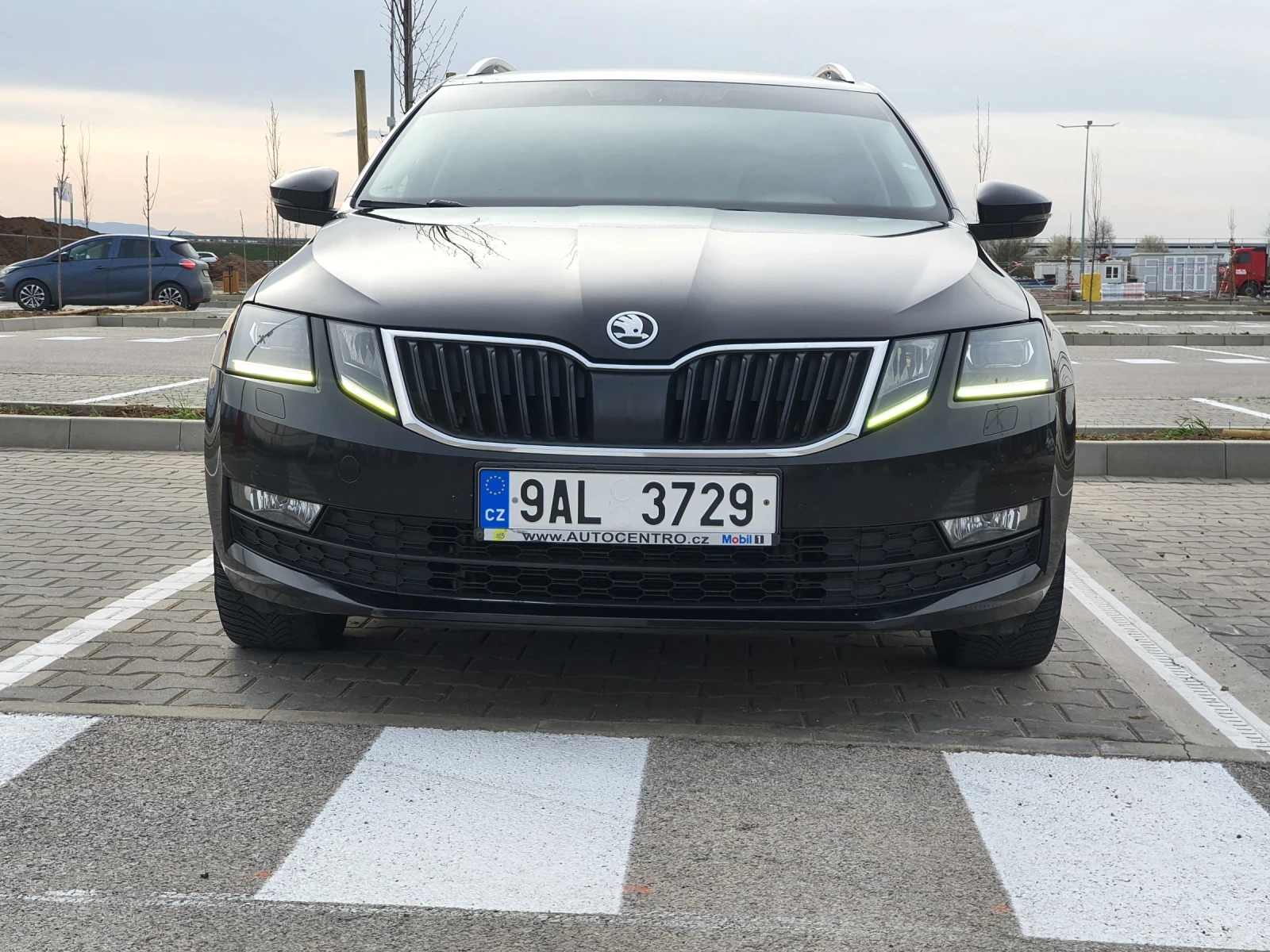 Skoda Octavia 1.5 TSI  TURBO DSG NAVi 150кс - изображение 2