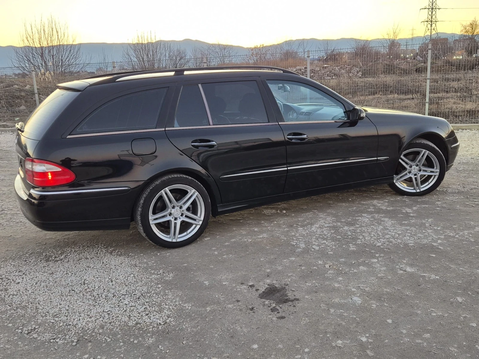 Mercedes-Benz E 350 E350 4-matic - изображение 4