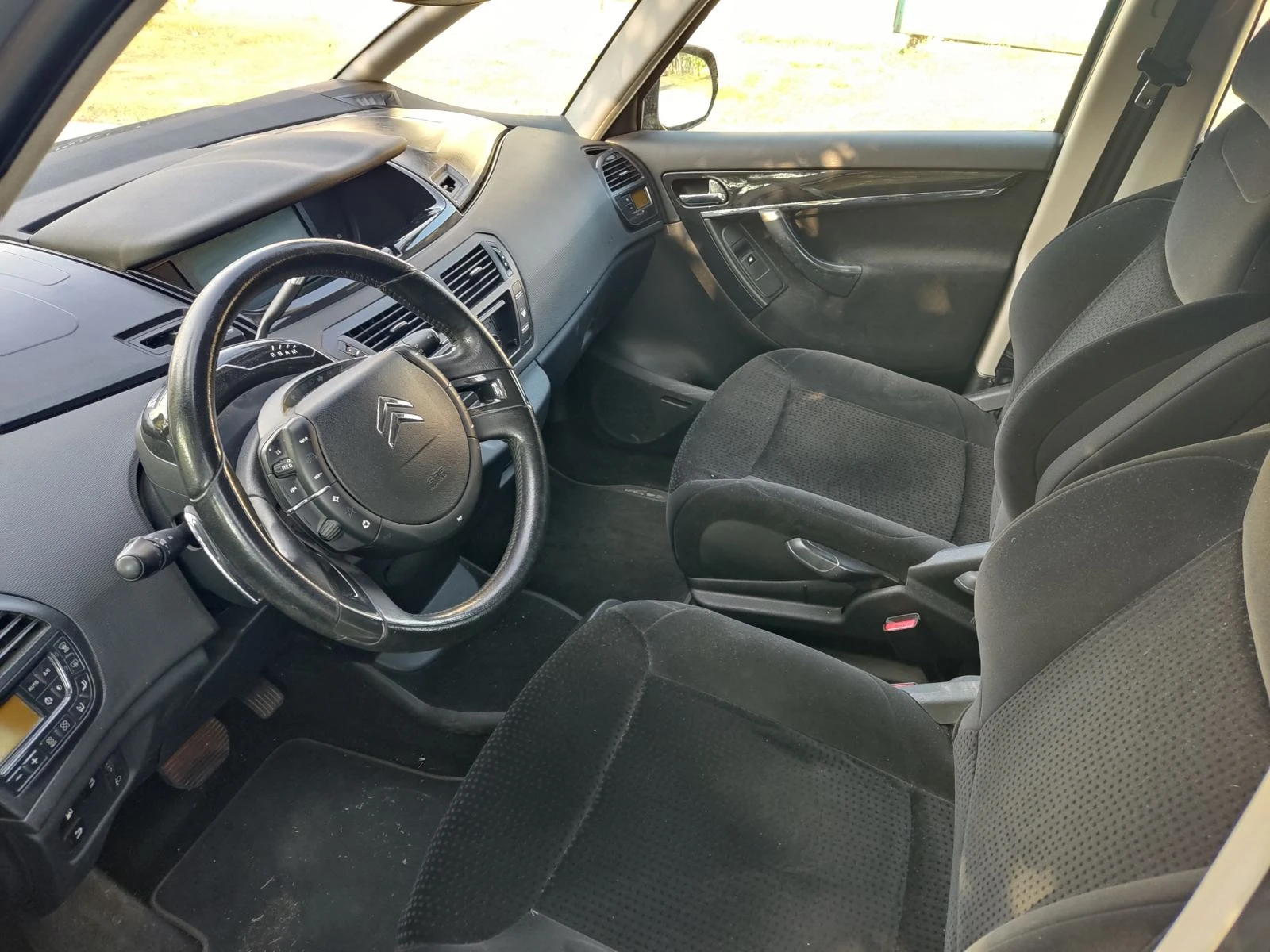 Citroen Grand C4 Picasso  - изображение 8
