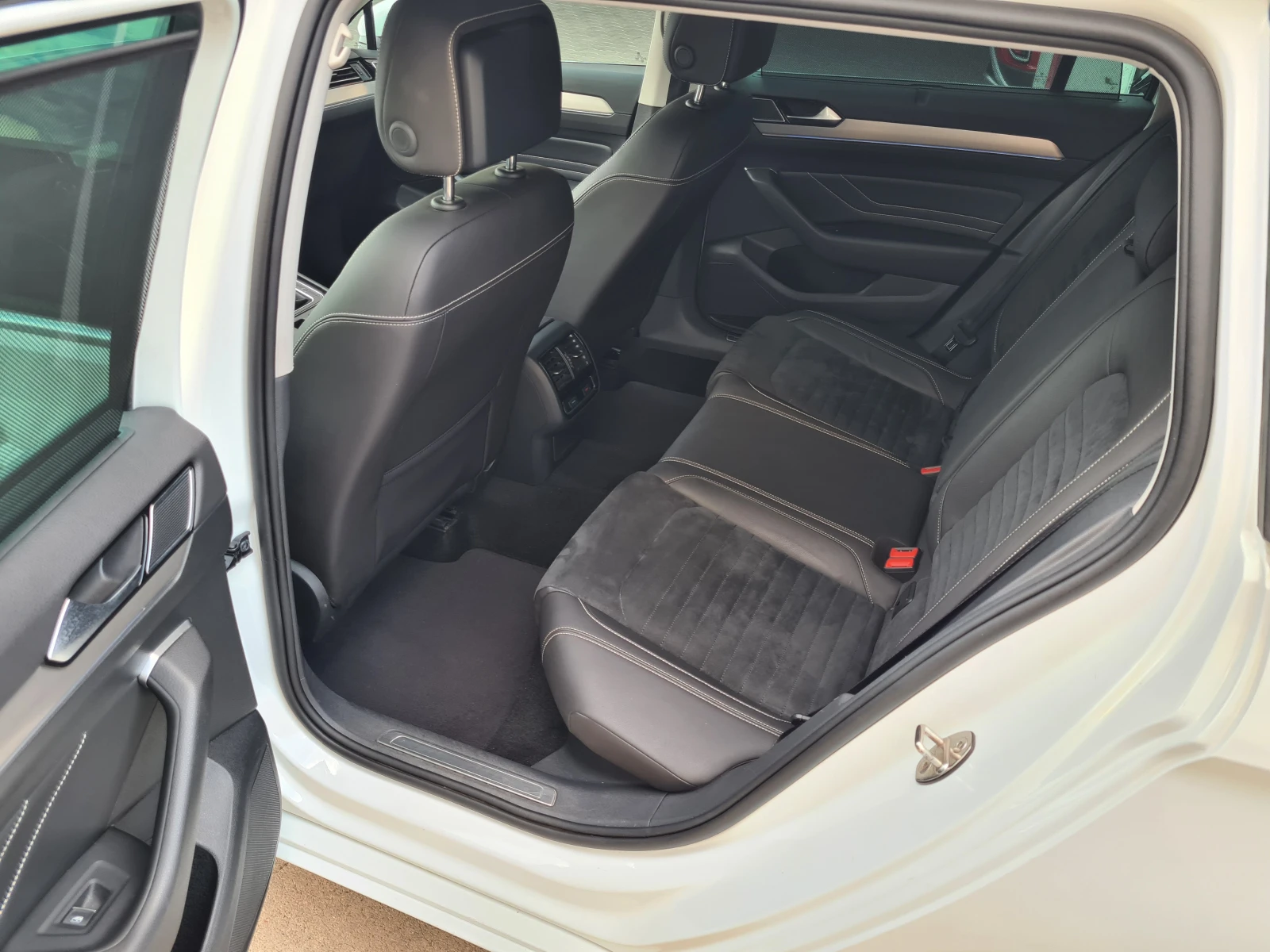 VW Passat 8.5 4X4 2.0 TDI - изображение 10