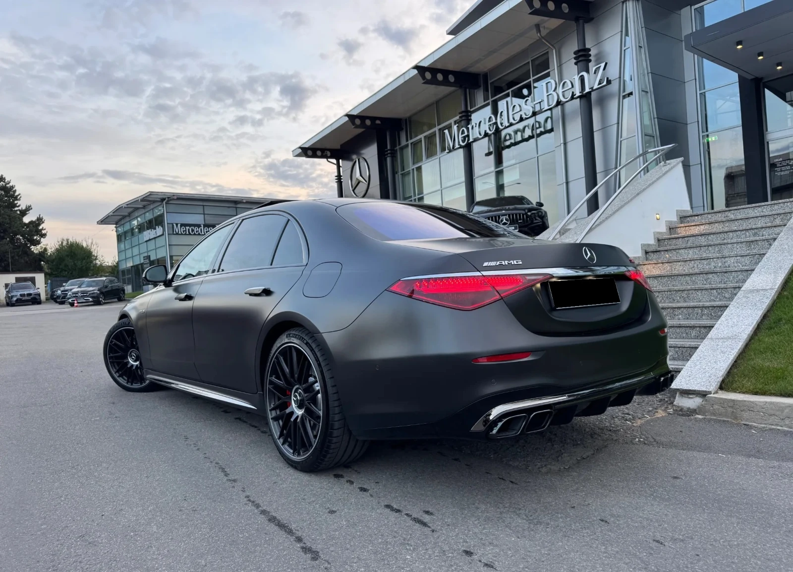 Mercedes-Benz SL 63 AMG E PERFORMANCE V8 Plug-in Hybrid 4MATIC+  - изображение 2