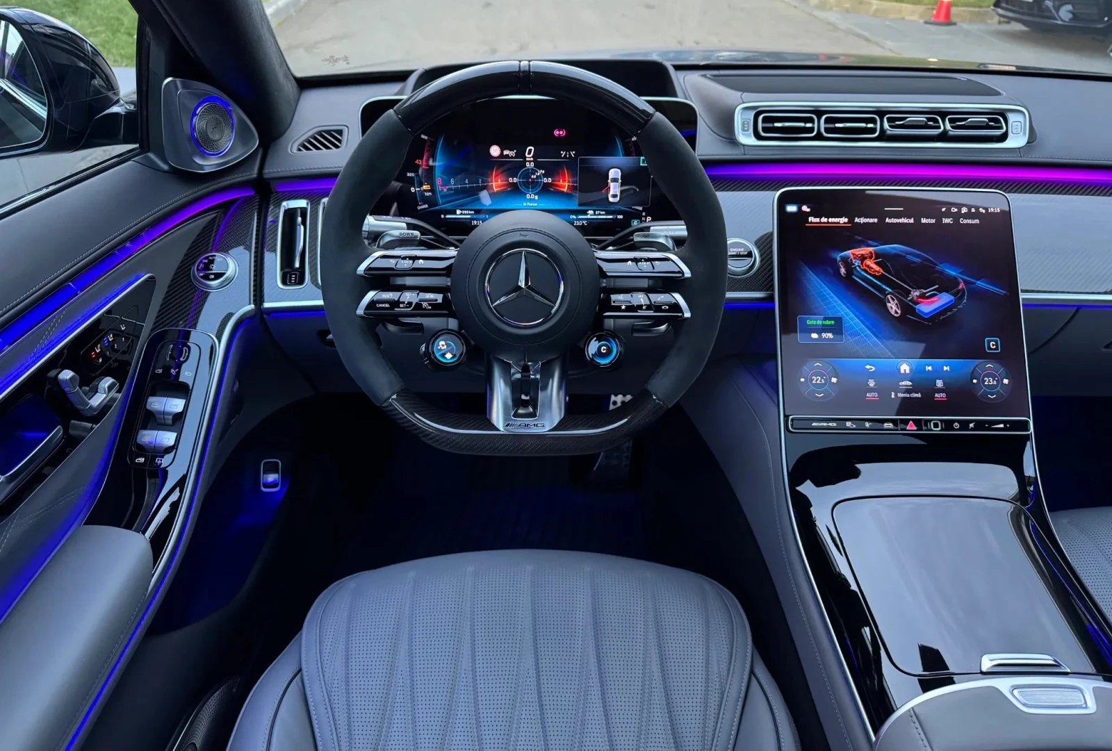 Mercedes-Benz SL 63 AMG E PERFORMANCE V8 Plug-in Hybrid 4MATIC+  - изображение 5