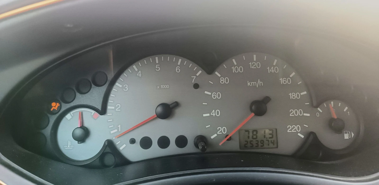 Ford Focus 1.8TDTI - изображение 10