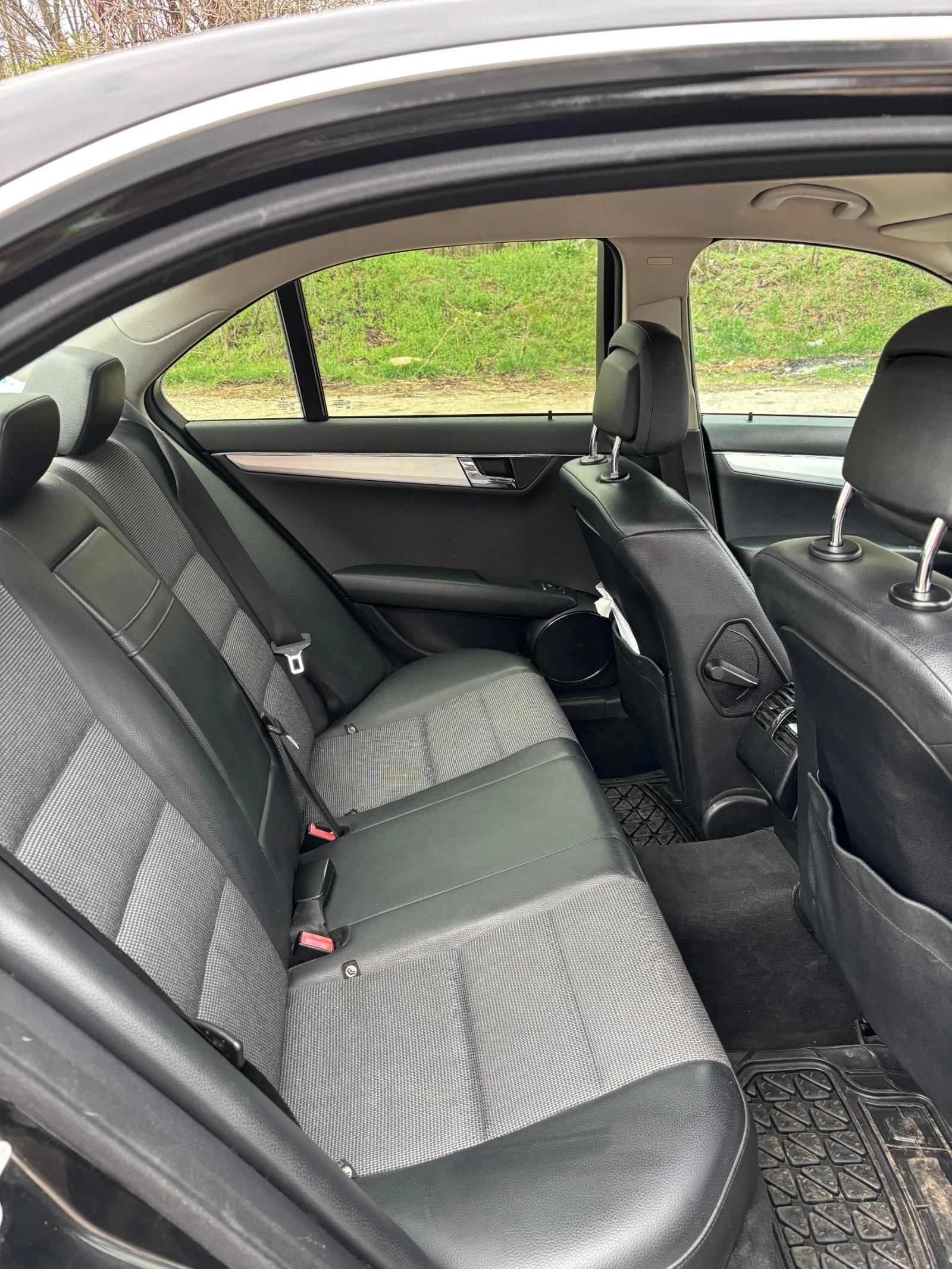 Mercedes-Benz C 220  - изображение 8