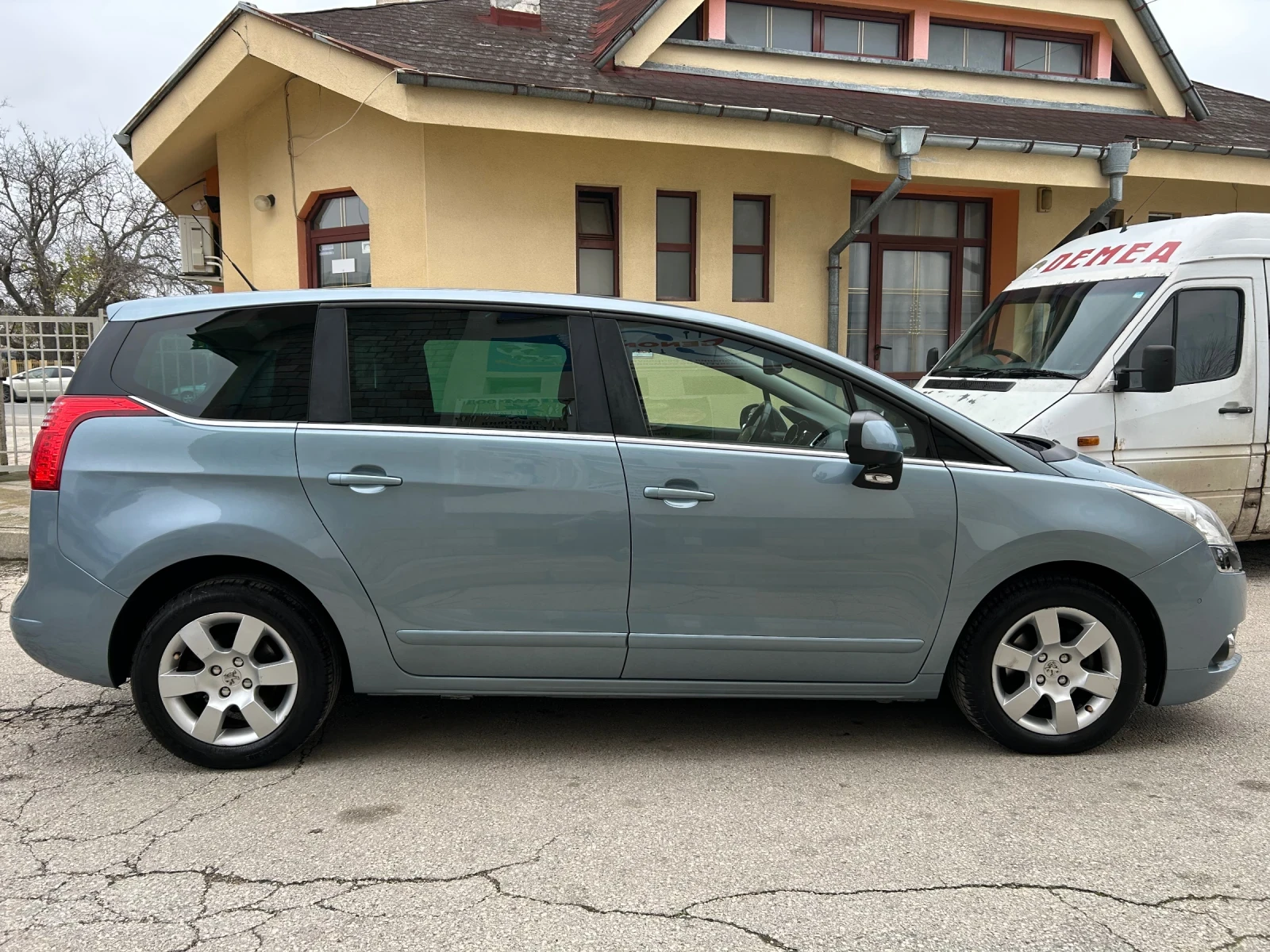 Peugeot 5008 1.6i   | Mobile.bg   4