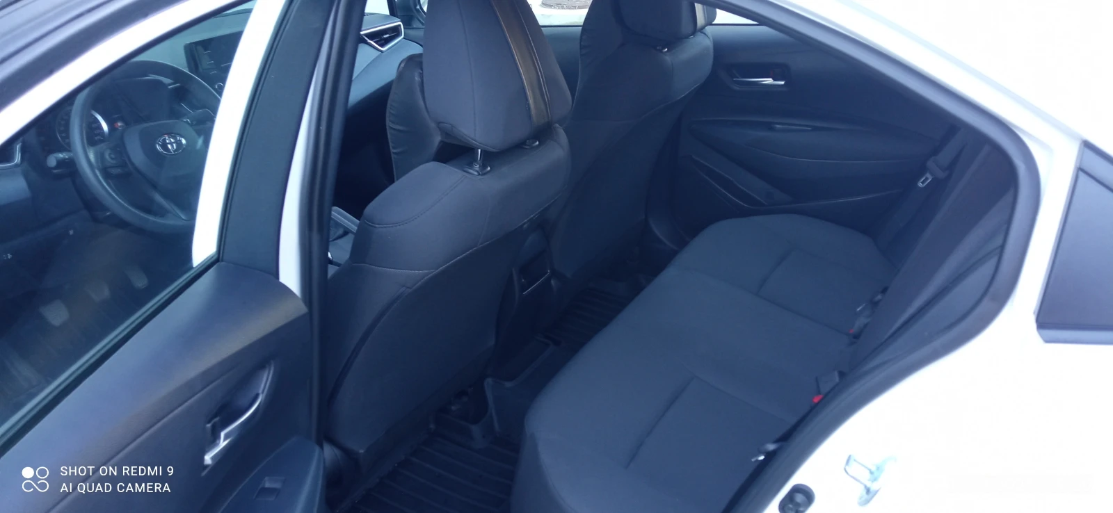 Toyota Corolla седан - изображение 5