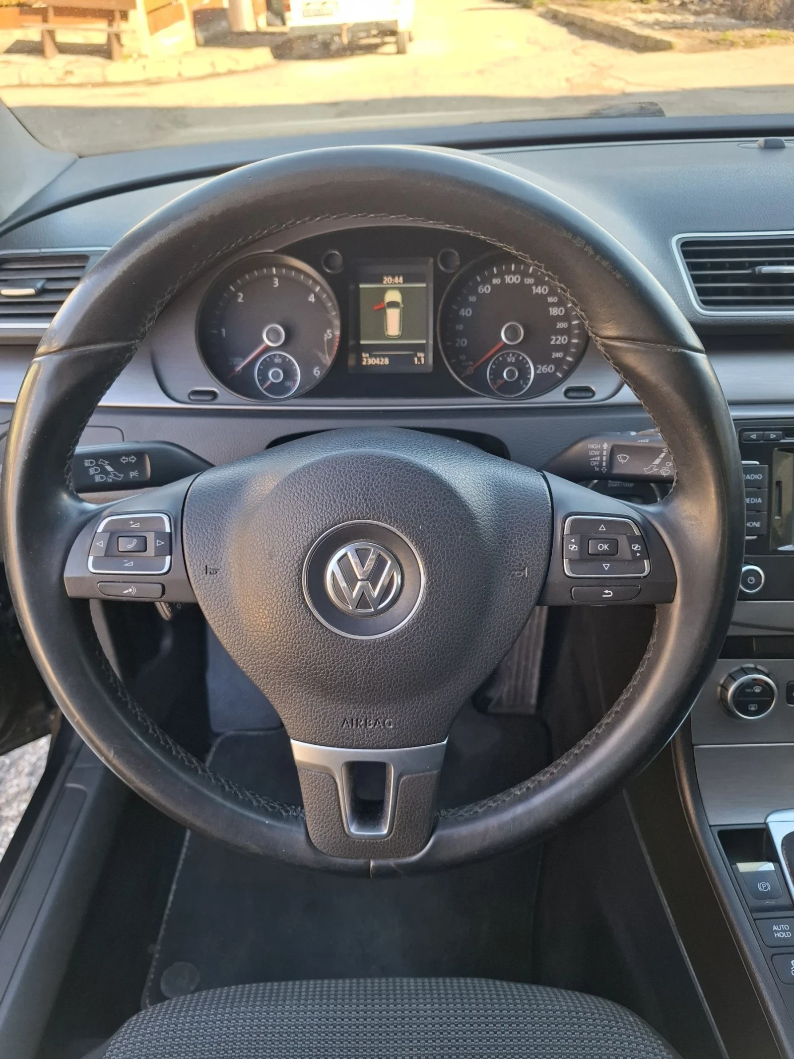 VW Passat 2.0 TDI - изображение 10