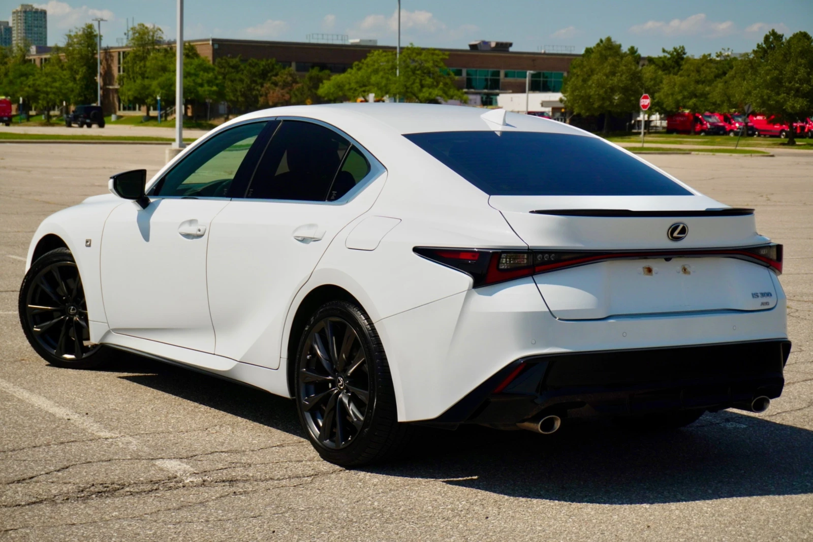 Lexus IS 300 F SPORT* * AWD * * CARFAX * * АВТО КРЕДИТ * *  - изображение 4