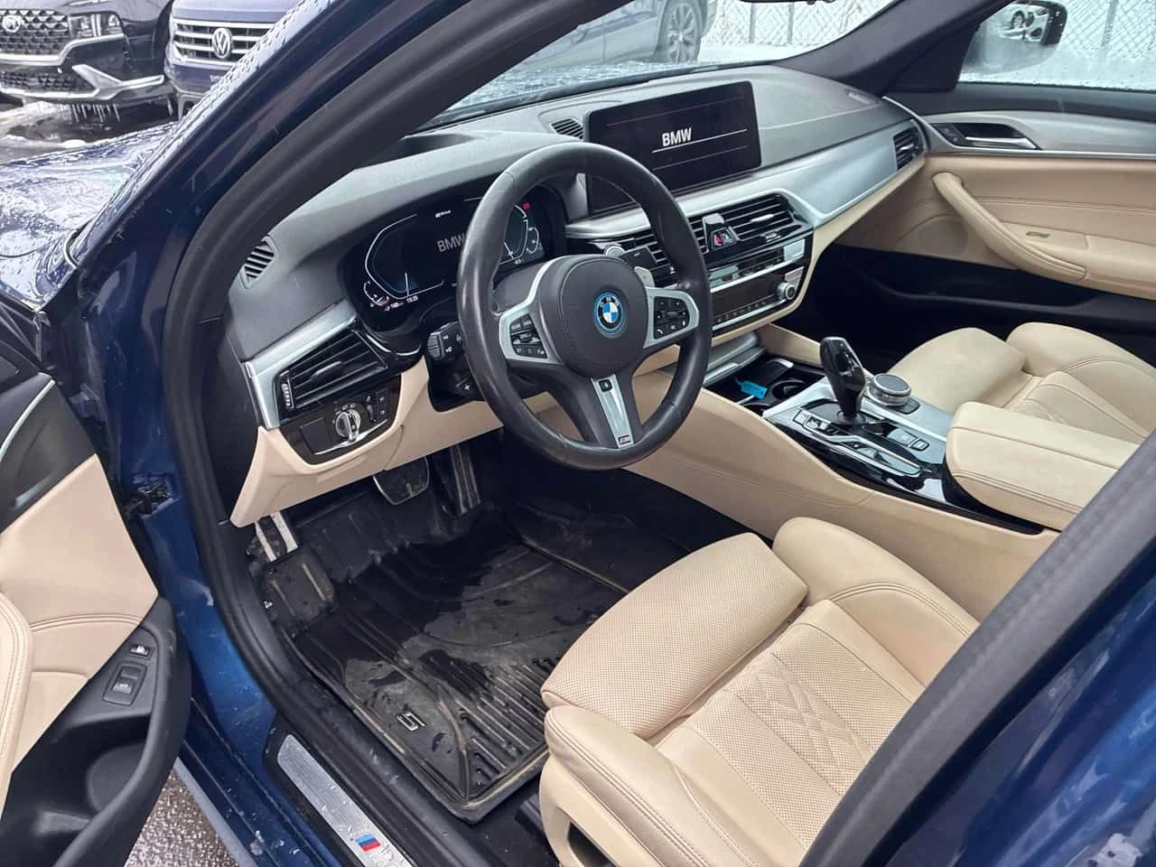 BMW 530E XDRIVE/CARFAX/ШИБИДАХ/ПОДГРЕВИ, снимка 7 - Автомобили и джипове - 53919070