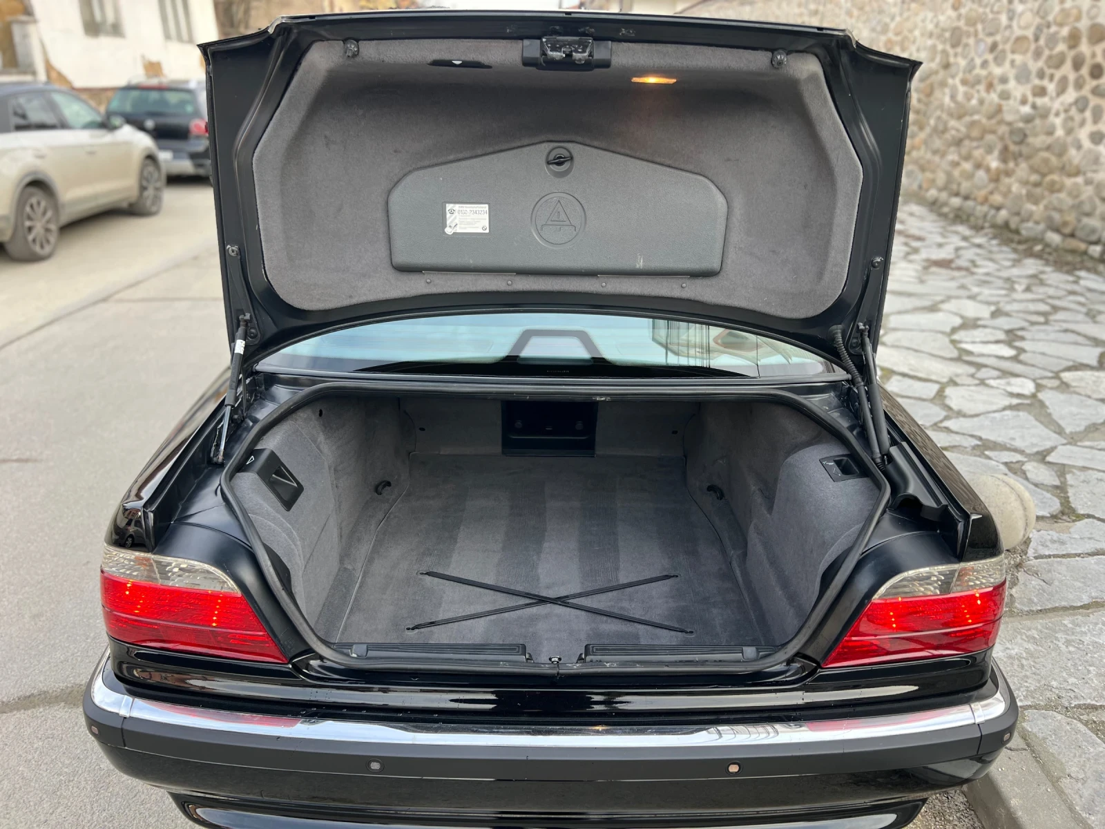 BMW 750 IL v12, снимка 11 - Автомобили и джипове - 53933917