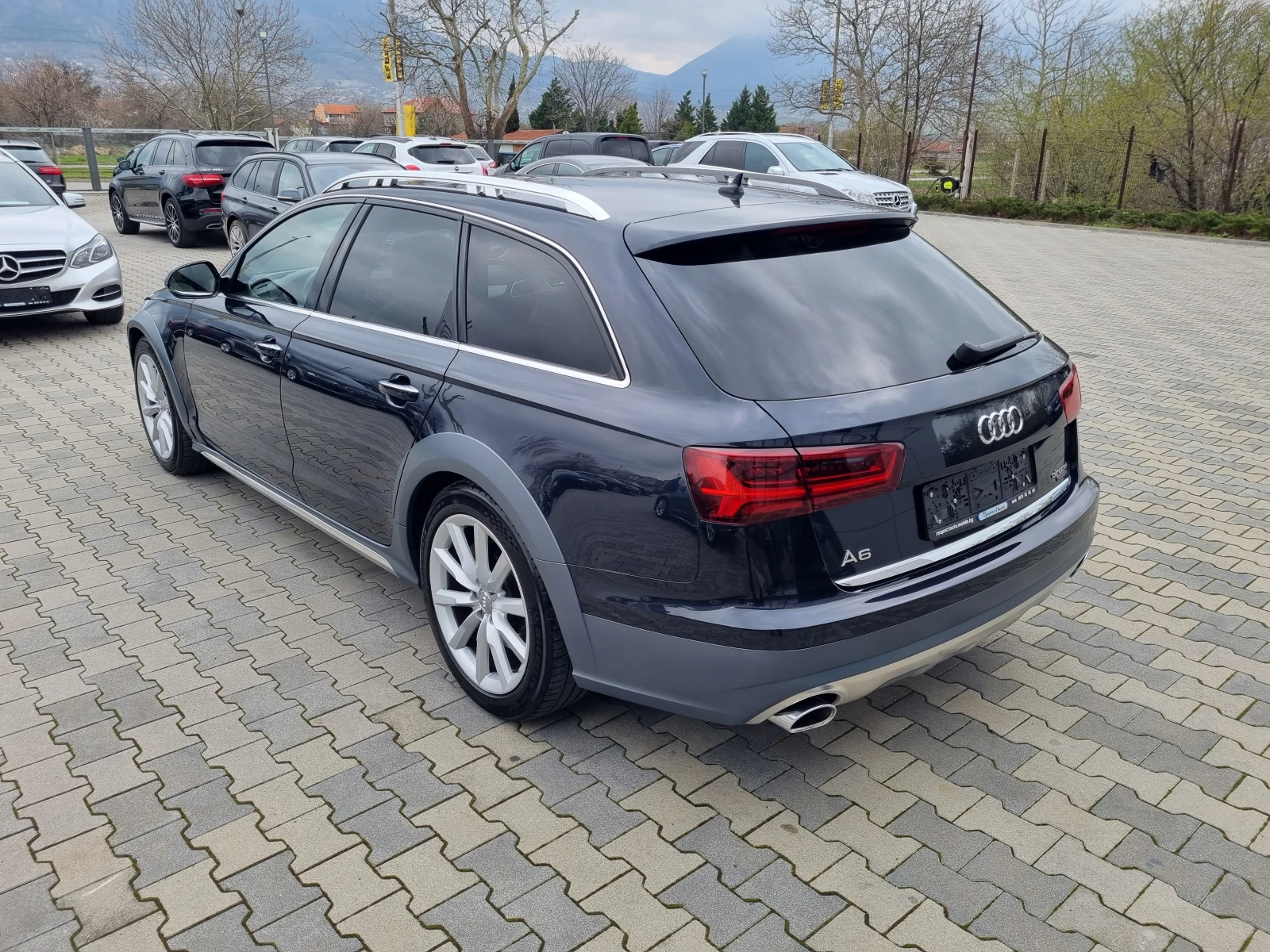 Audi A6 Allroad 3.0TDi-272кс= DISTRONIC, LED, КОЖА, ПОДГРЕВ= 2017г, снимка 4 - Автомобили и джипове - 54028294