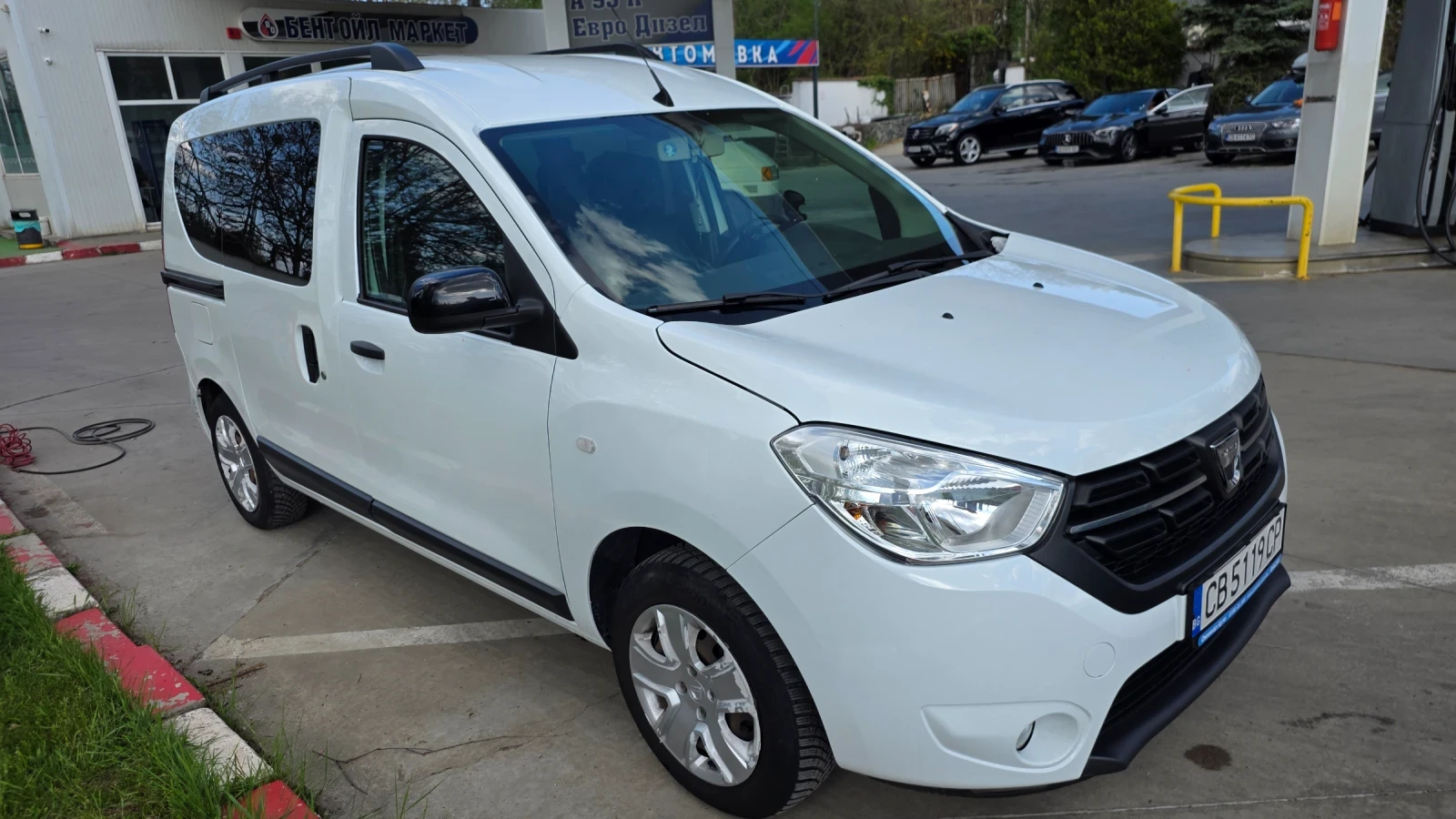 Dacia Dokker, снимка 3 - Автомобили и джипове - 54229577