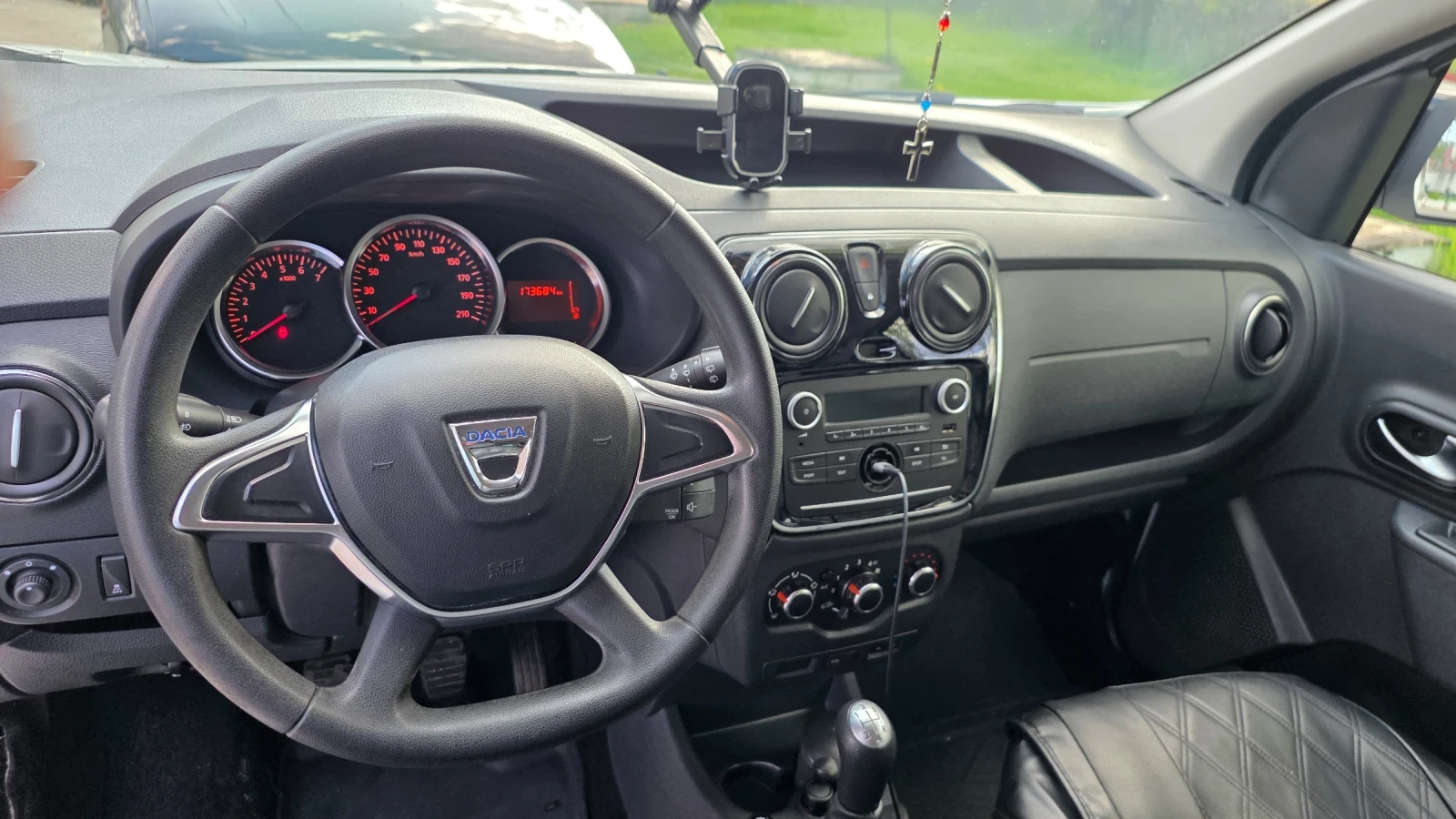 Dacia Dokker, снимка 10 - Автомобили и джипове - 54229577