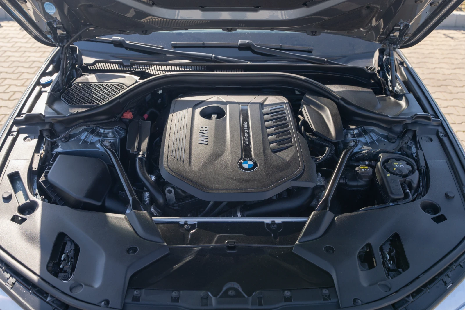 BMW 540 i xDrive Individual , снимка 17 - Автомобили и джипове - 54319411