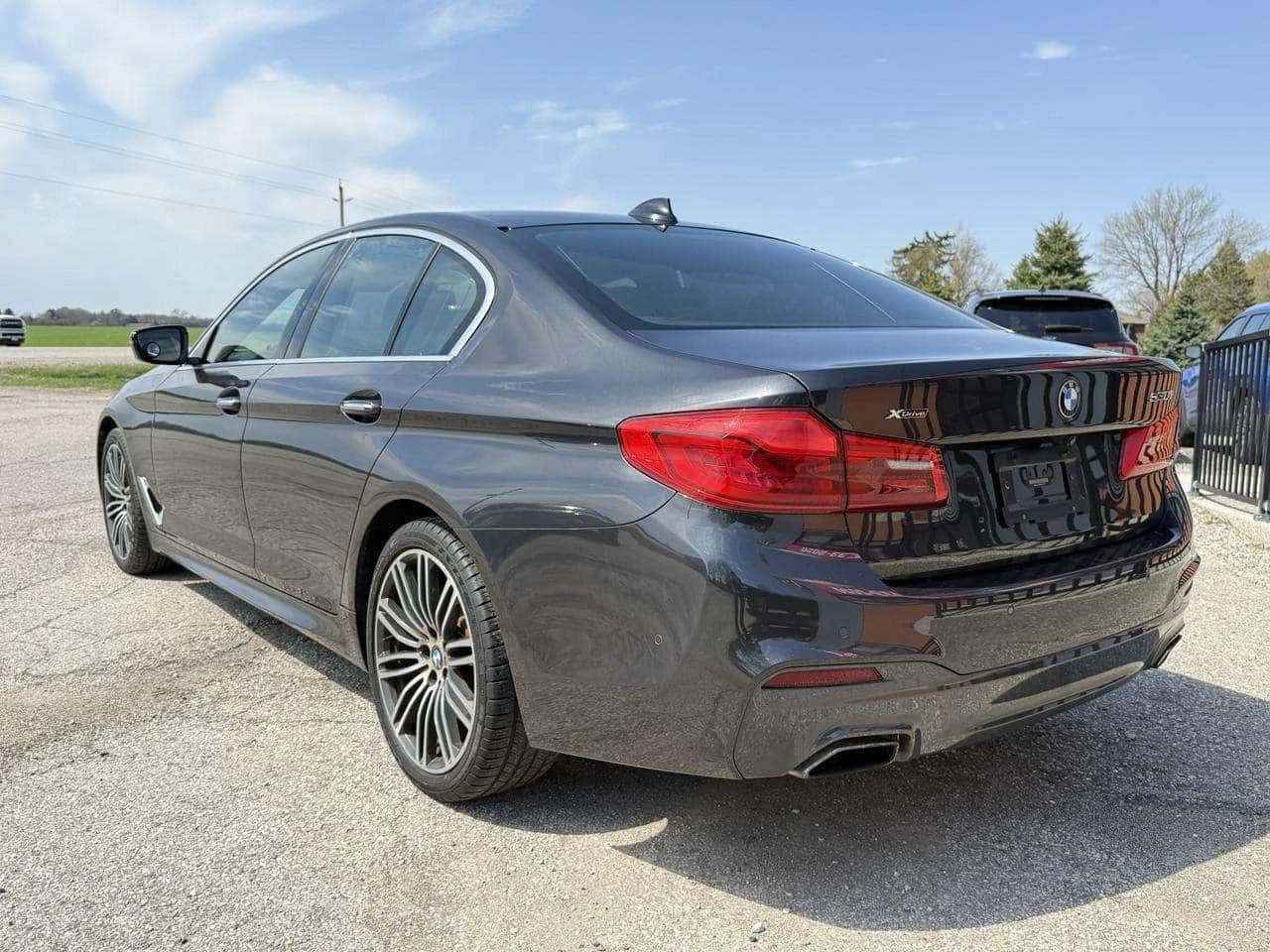 BMW 530 530i xDrive | Navigation | Backup Camera | Sunroof | Mobile.bg � ����������� 4