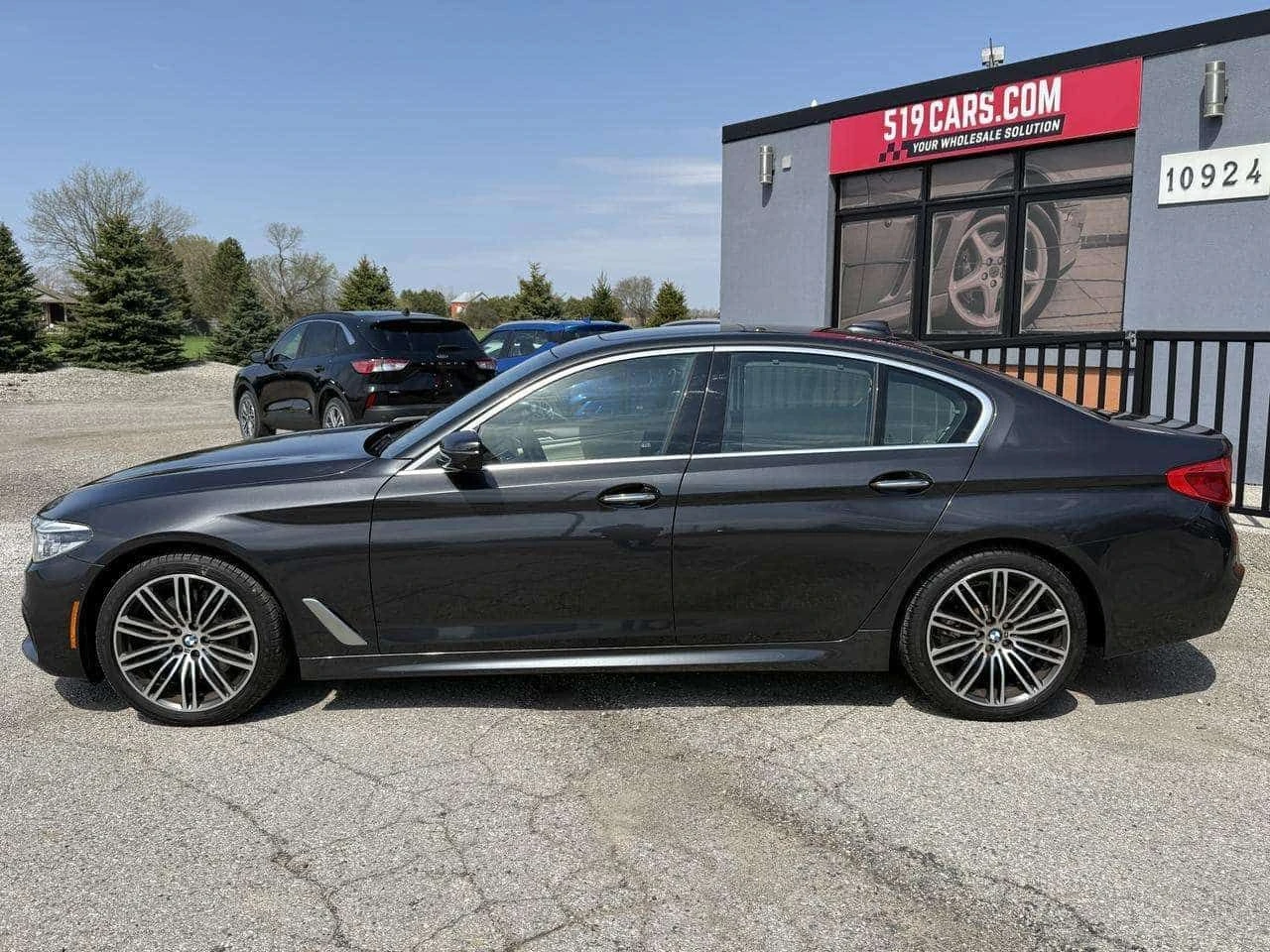 BMW 530 530i xDrive | Navigation | Backup Camera | Sunroof | Mobile.bg � ����������� 3