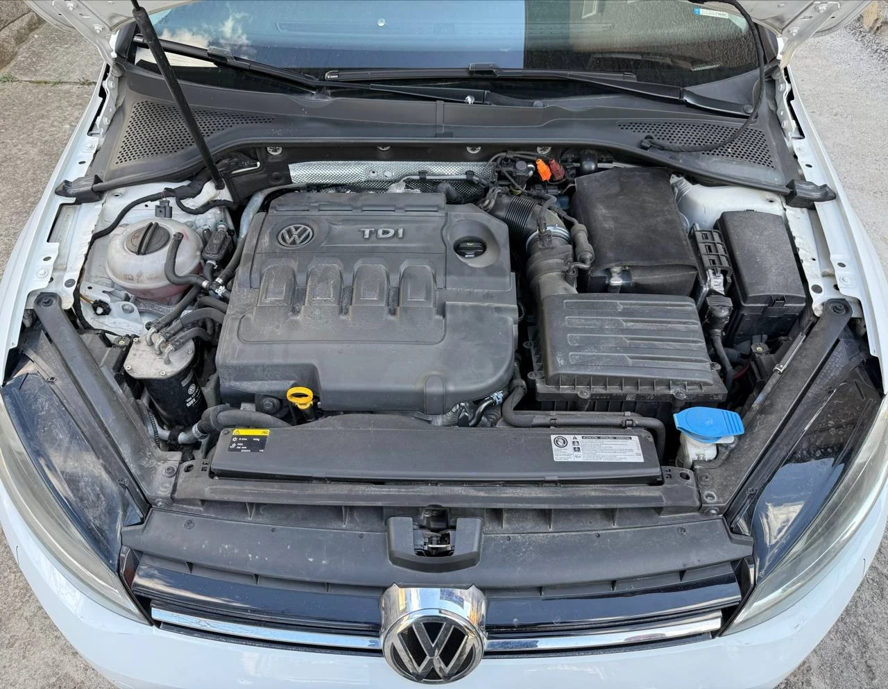 VW Golf 2.0TDI /DSG/ HIGHLINE/голяма навигация/ 153 000 км, снимка 5 - Автомобили и джипове - 54802155