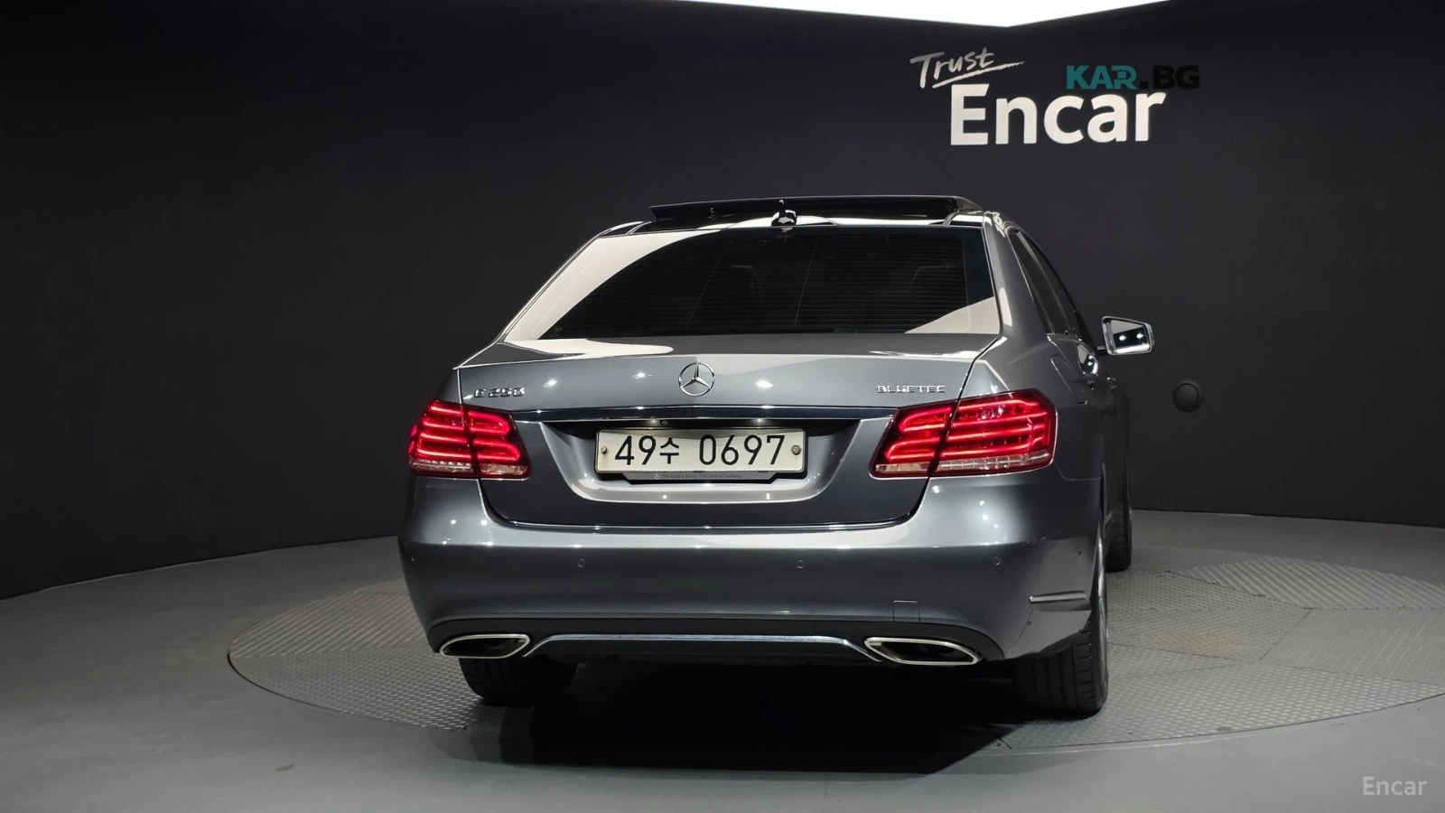 Mercedes-Benz E 250 BLUE TECH* 4MATIC* AVANTGARDE* PANO* КОЖА* ПОДГРЕВ, снимка 4 - Автомобили и джипове - 54896766