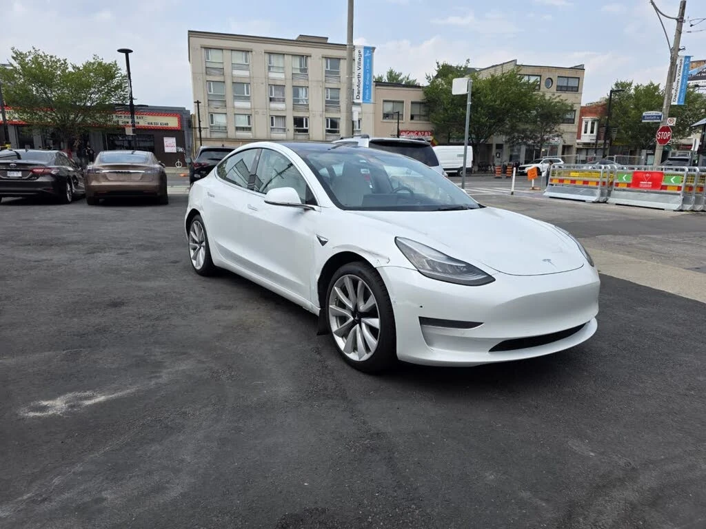 Tesla Model 3 Long Range* ПОДГРЕВ* ПАНОРАМА* КРАЙНА ЦЕНА* , снимка 3 - Автомобили и джипове - 55664919