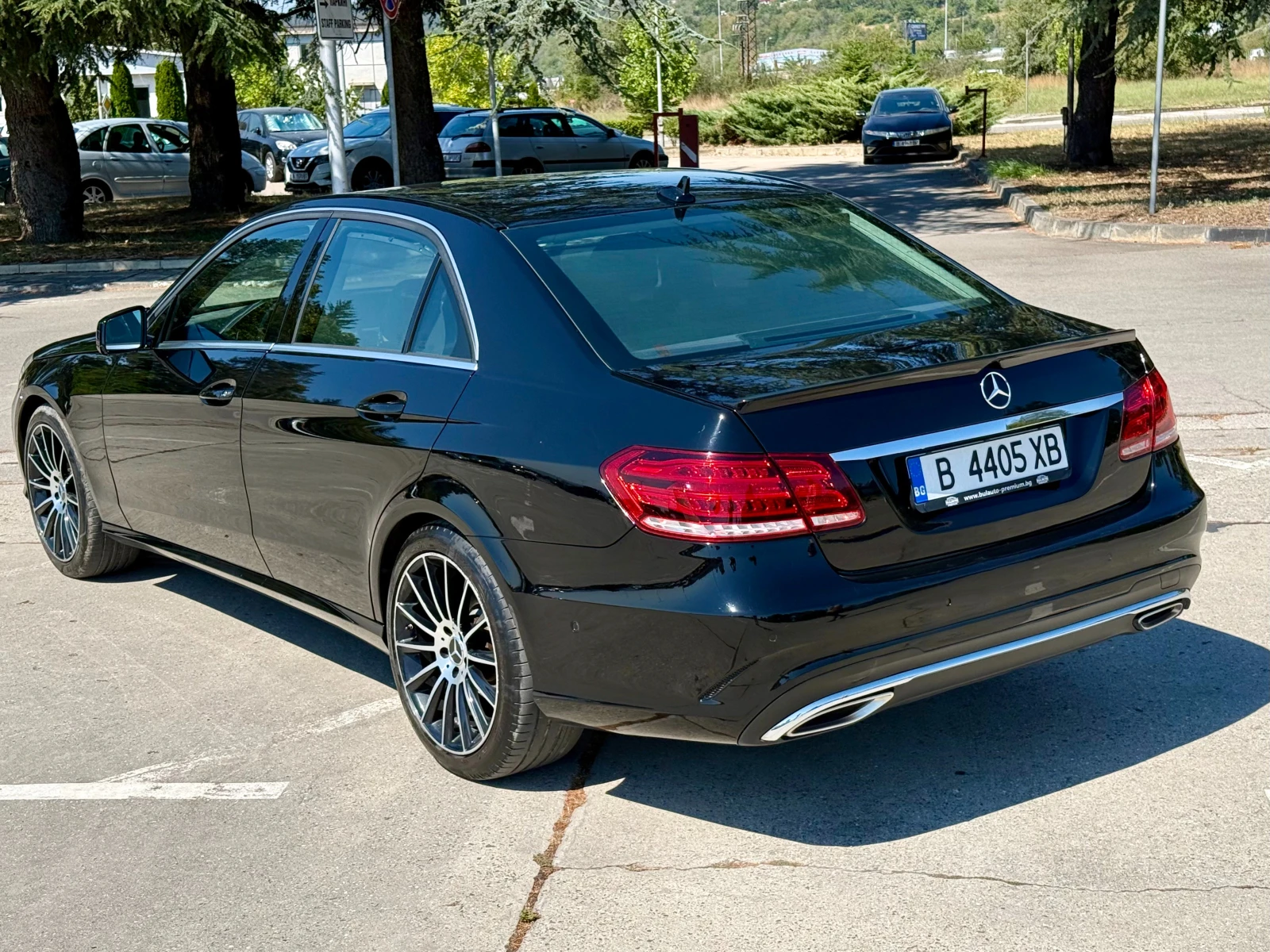 Mercedes-Benz E 300, снимка 8 - Автомобили и джипове - 55706401