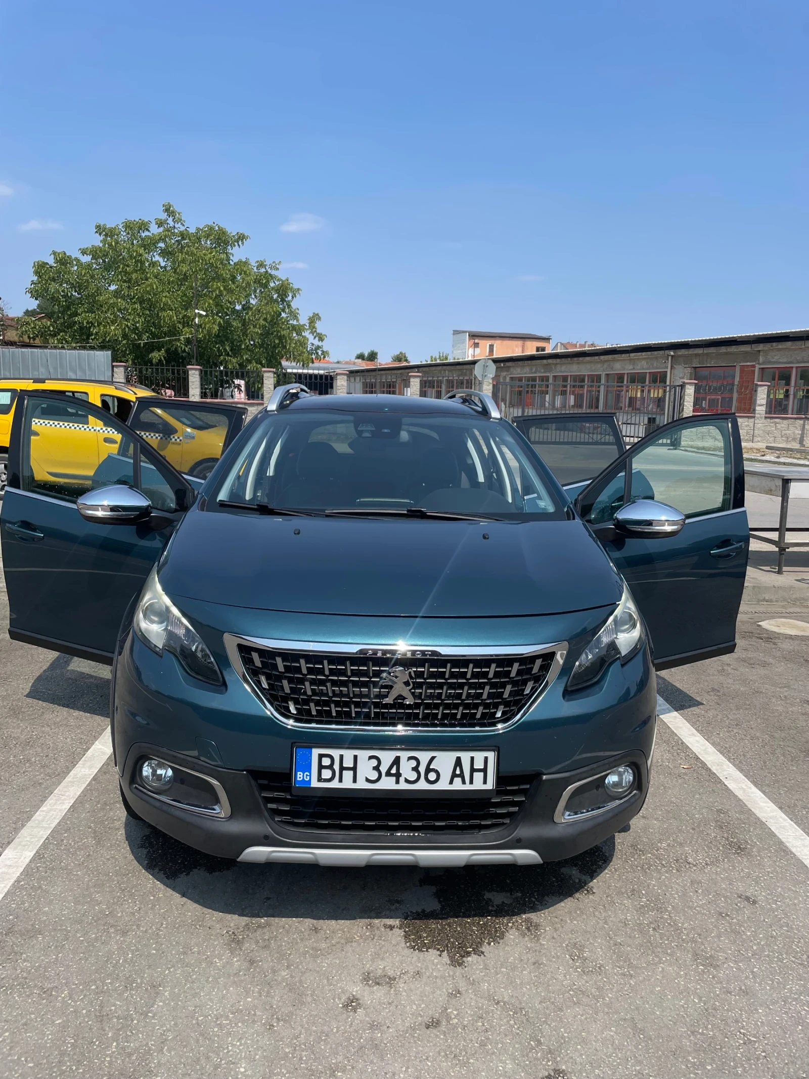 Peugeot 2008, снимка 2 - Автомобили и джипове - 55784953