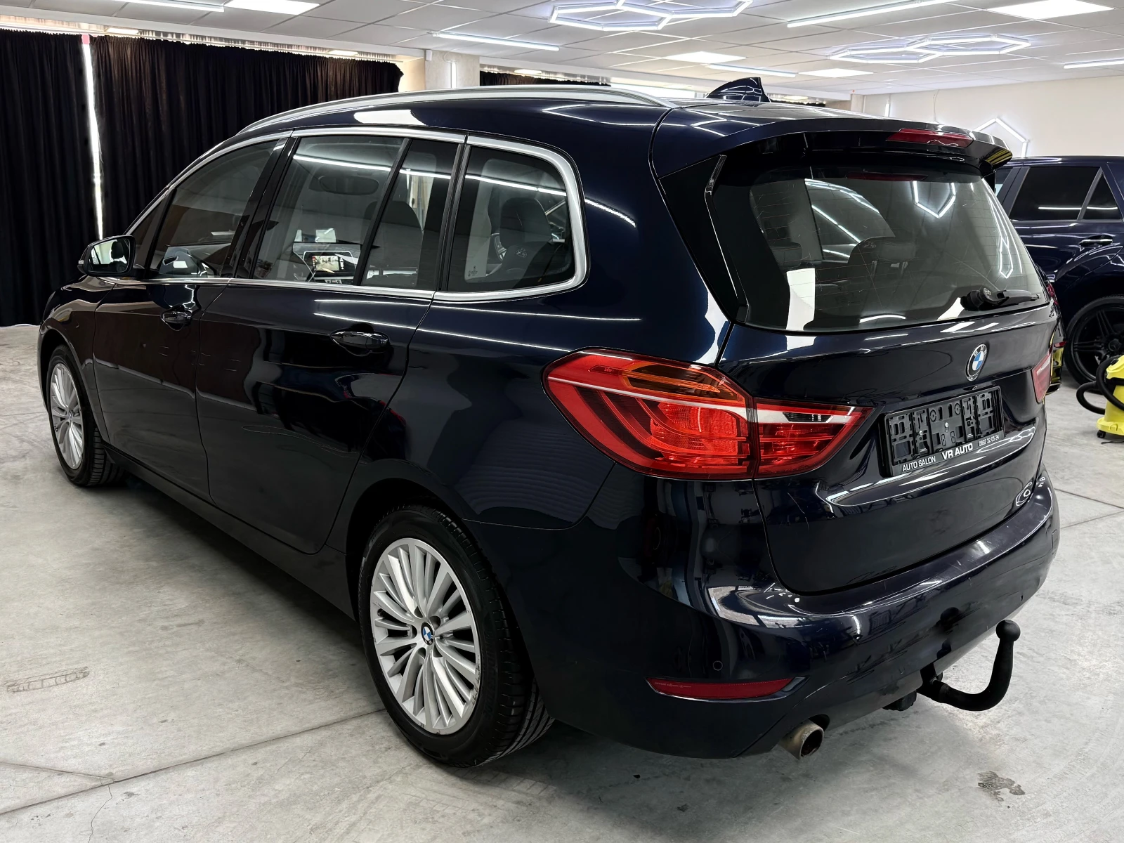 BMW 2 Gran Tourer 2.0d 150к.с. 7 МЕСТА DISTRONIC CAMERA NAVI , снимка 3 - Автомобили и джипове - 55787204