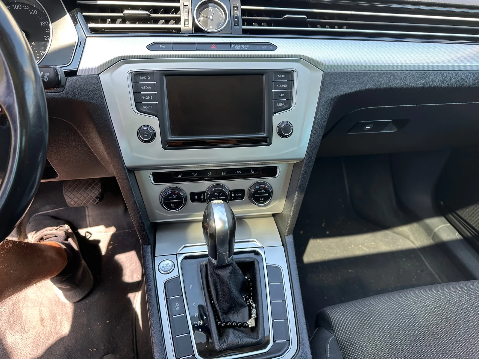 VW Passat 2.0Tdi 150 коня, снимка 8 - Автомобили и джипове - 55829395