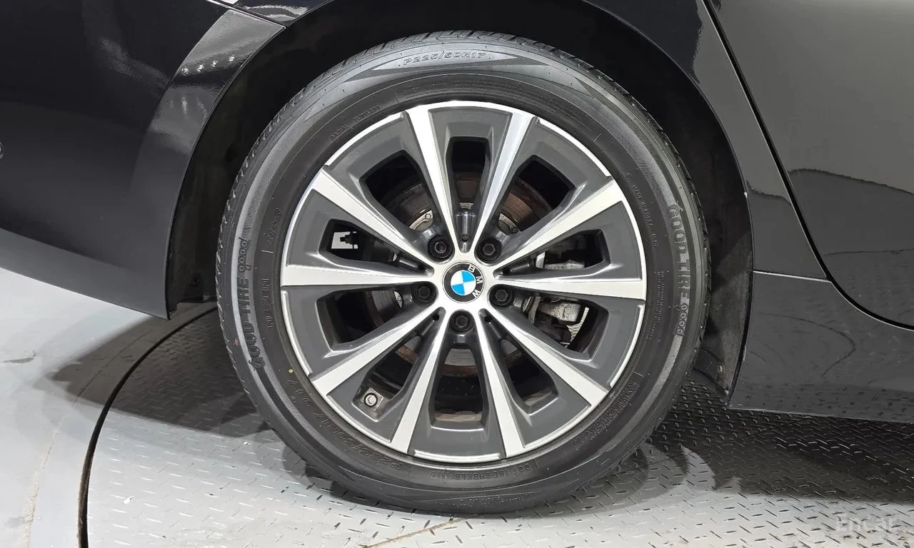 BMW 320 d | АВТОФИНАНСИРАНЕ | ЦЕНА ДО БЪЛГАРИЯ, снимка 5 - Автомобили и джипове - 55888629
