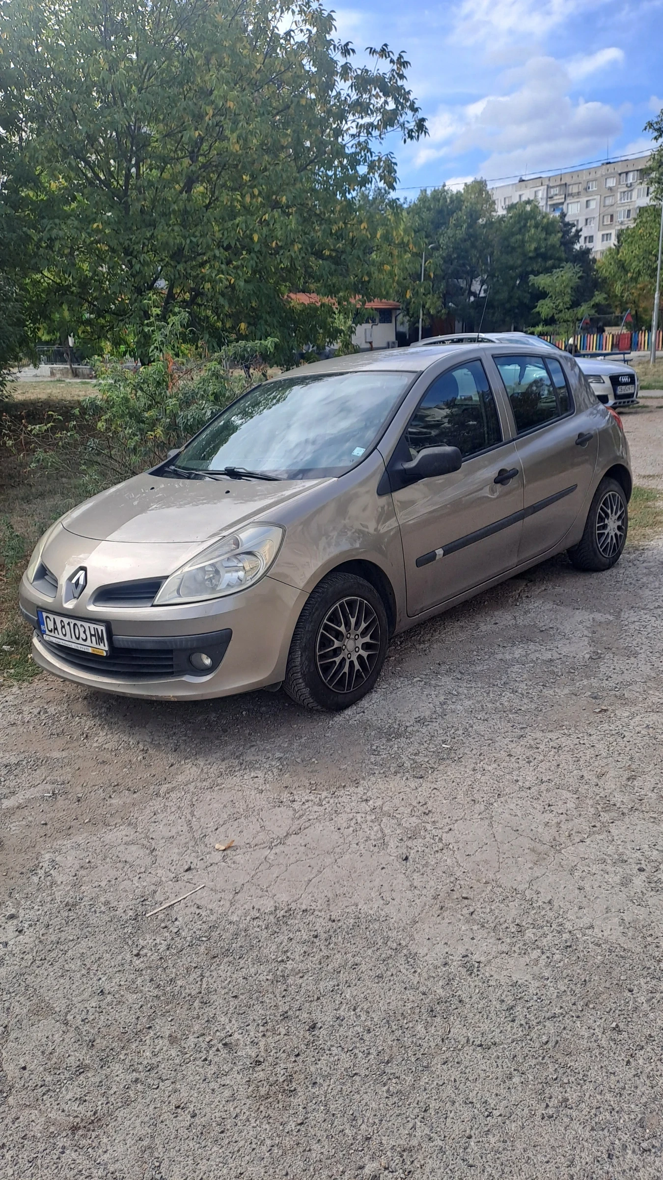 Renault Clio, снимка 2 - Автомобили и джипове - 56288567